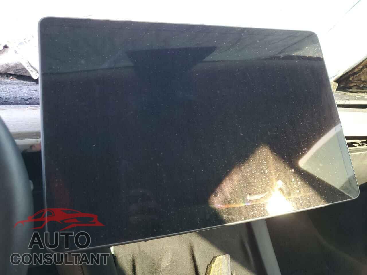 TESLA MODEL 3 2022 - 5YJ3E1EB5NF246887