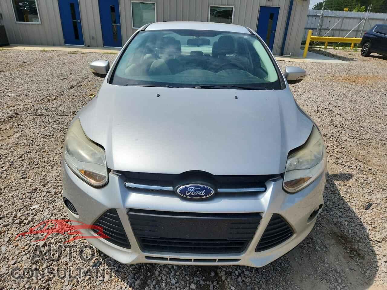 FORD FOCUS 2014 - 1FADP3F27EL121305