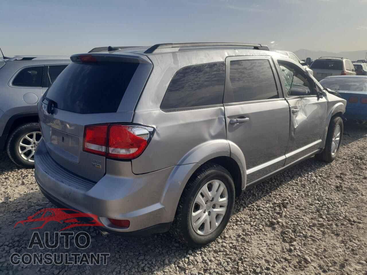 DODGE JOURNEY 2017 - 3C4PDCBGXHT526584
