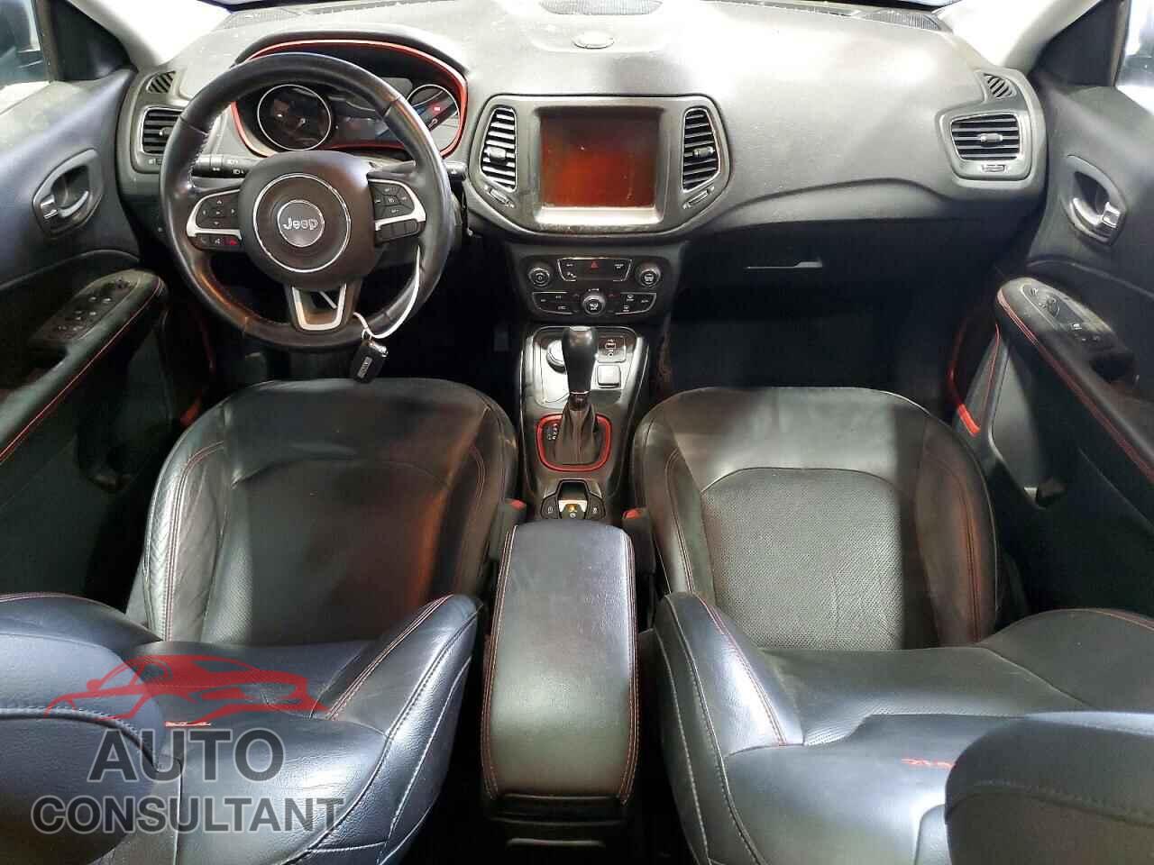 JEEP COMPASS 2018 - 3C4NJDDB6JT190851