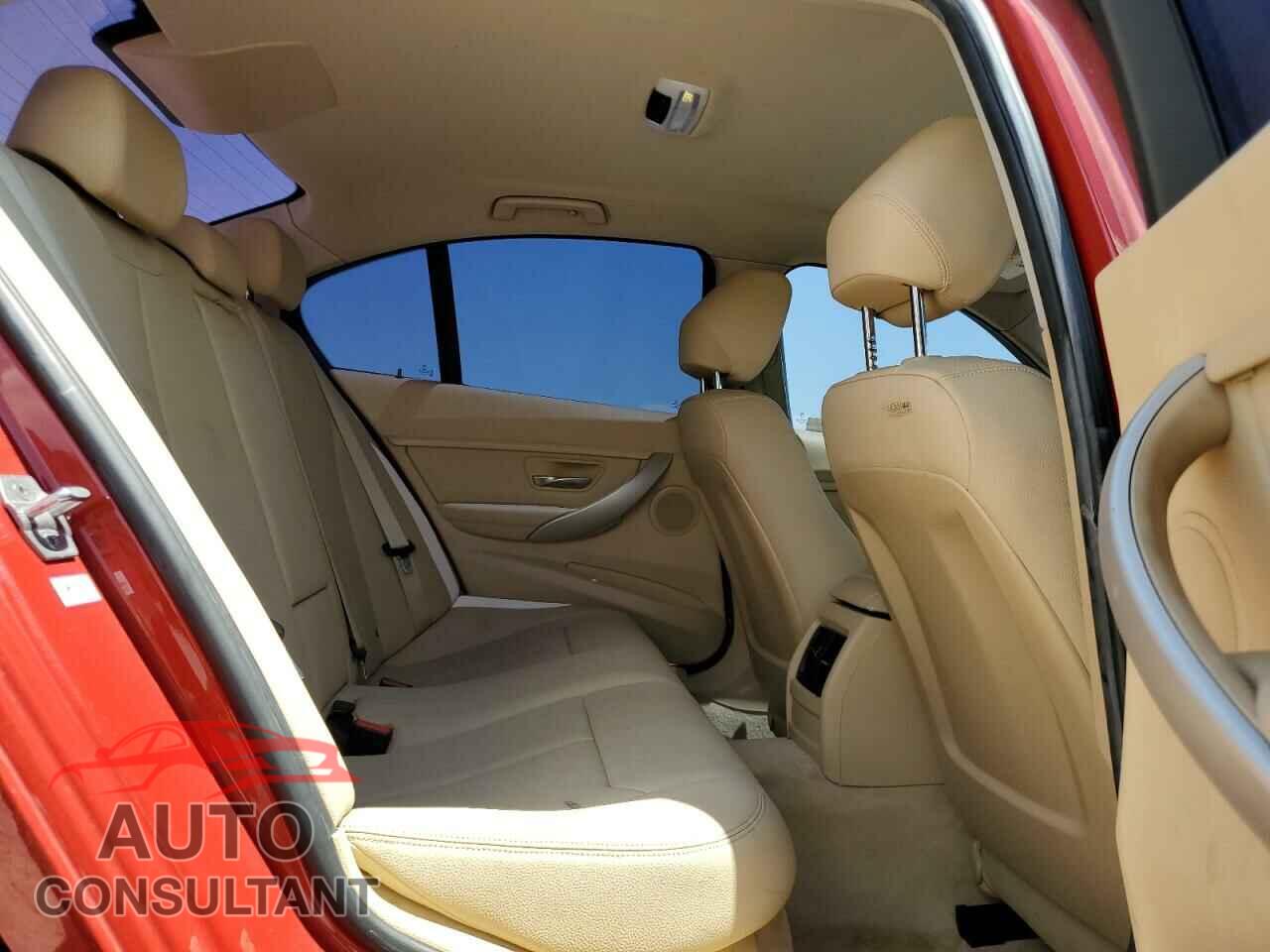 BMW 3 SERIES 2016 - WBA8E1G52GNU11910
