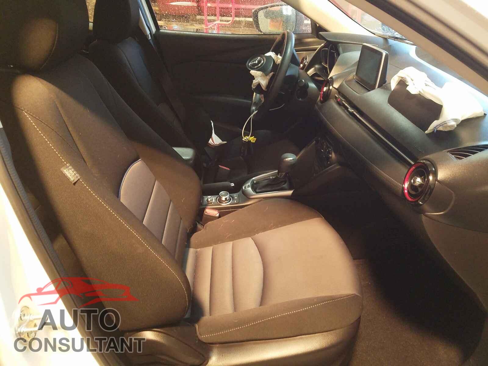 MAZDA CX-3 2017 - JM1DKDB76H0154088