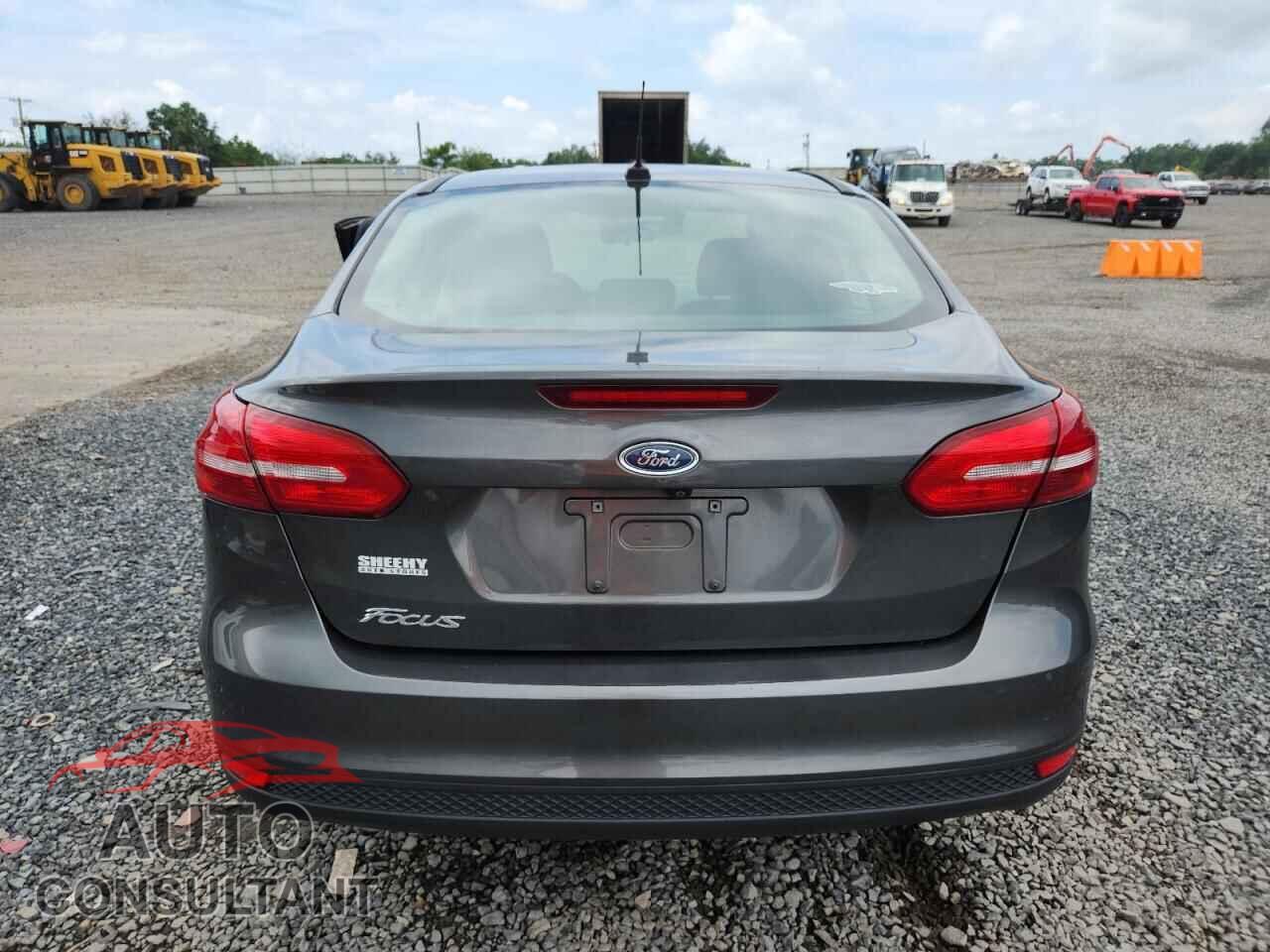 FORD FOCUS 2017 - 1FADP3E24HL234716