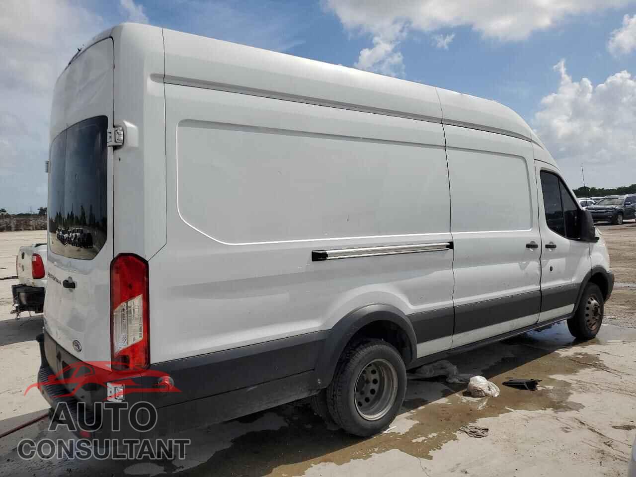 FORD TRANSIT 2017 - 1FTBF4XG3HKB35152