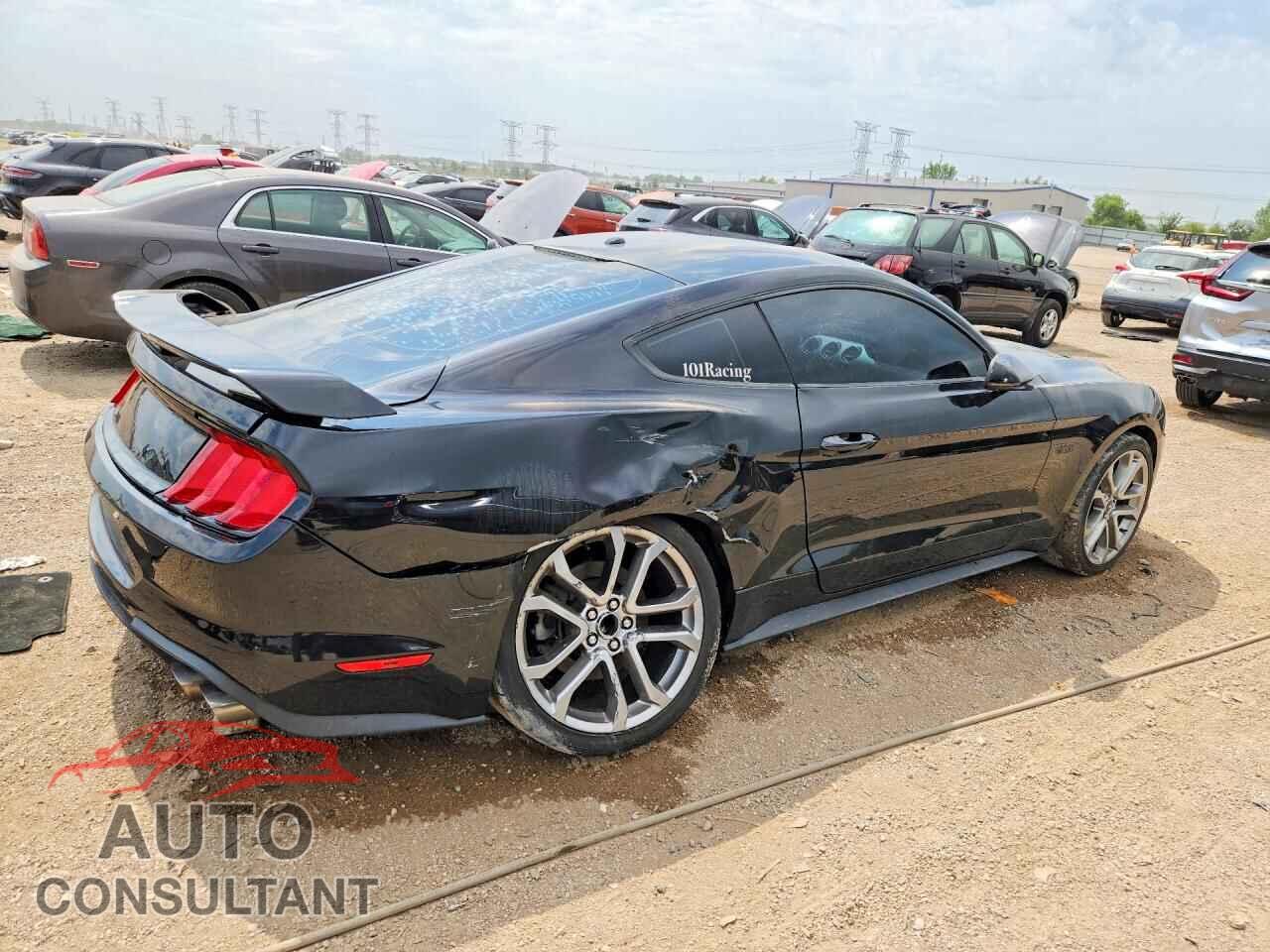 FORD MUSTANG 2020 - 1FA6P8CF5L5100631