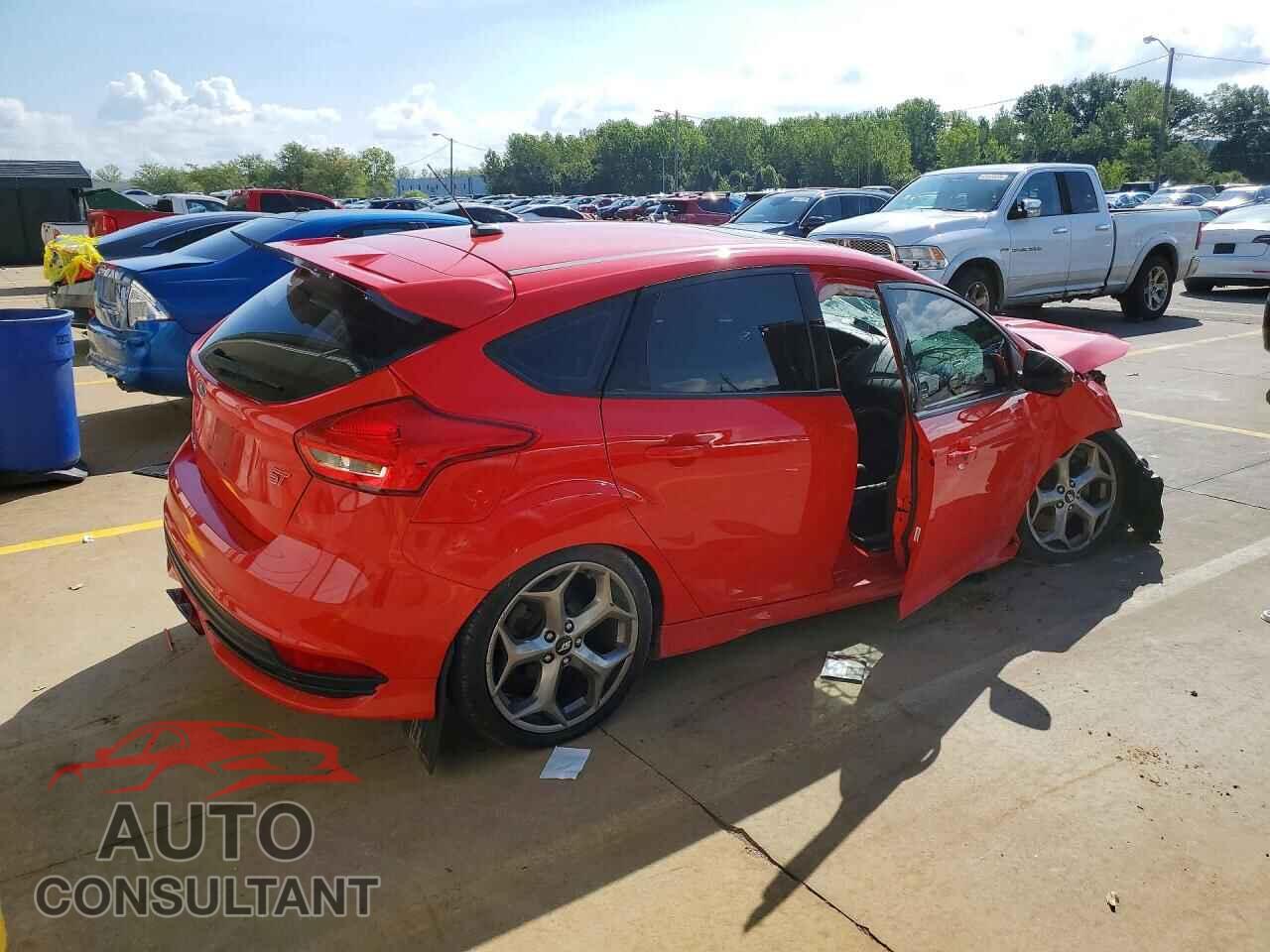 FORD FOCUS 2017 - 1FADP3L98HL214601