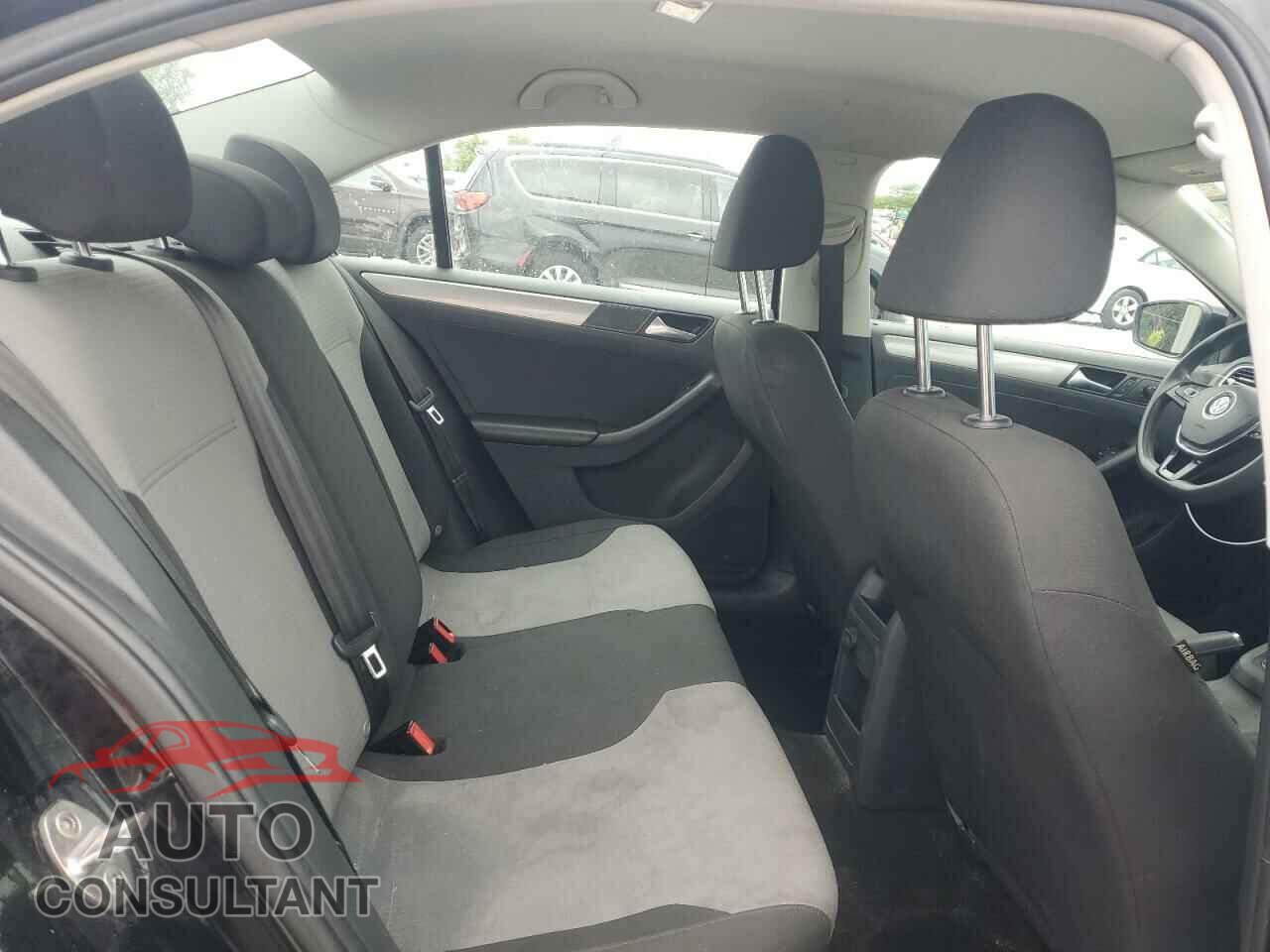 VOLKSWAGEN JETTA 2017 - 3VW2B7AJ5HM227161