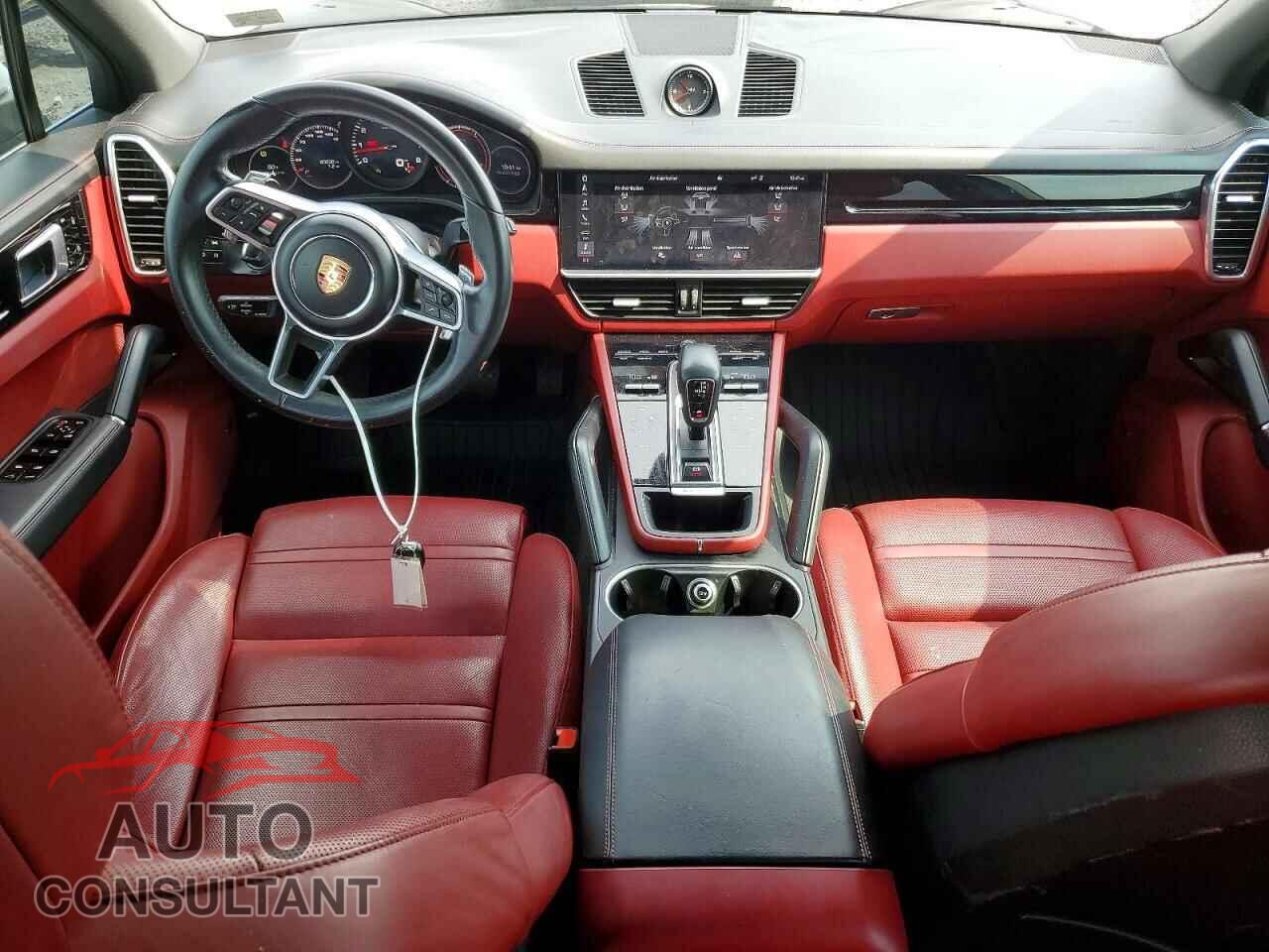 PORSCHE CAYENNE 2020 - WP1AA2AY4LDA04386