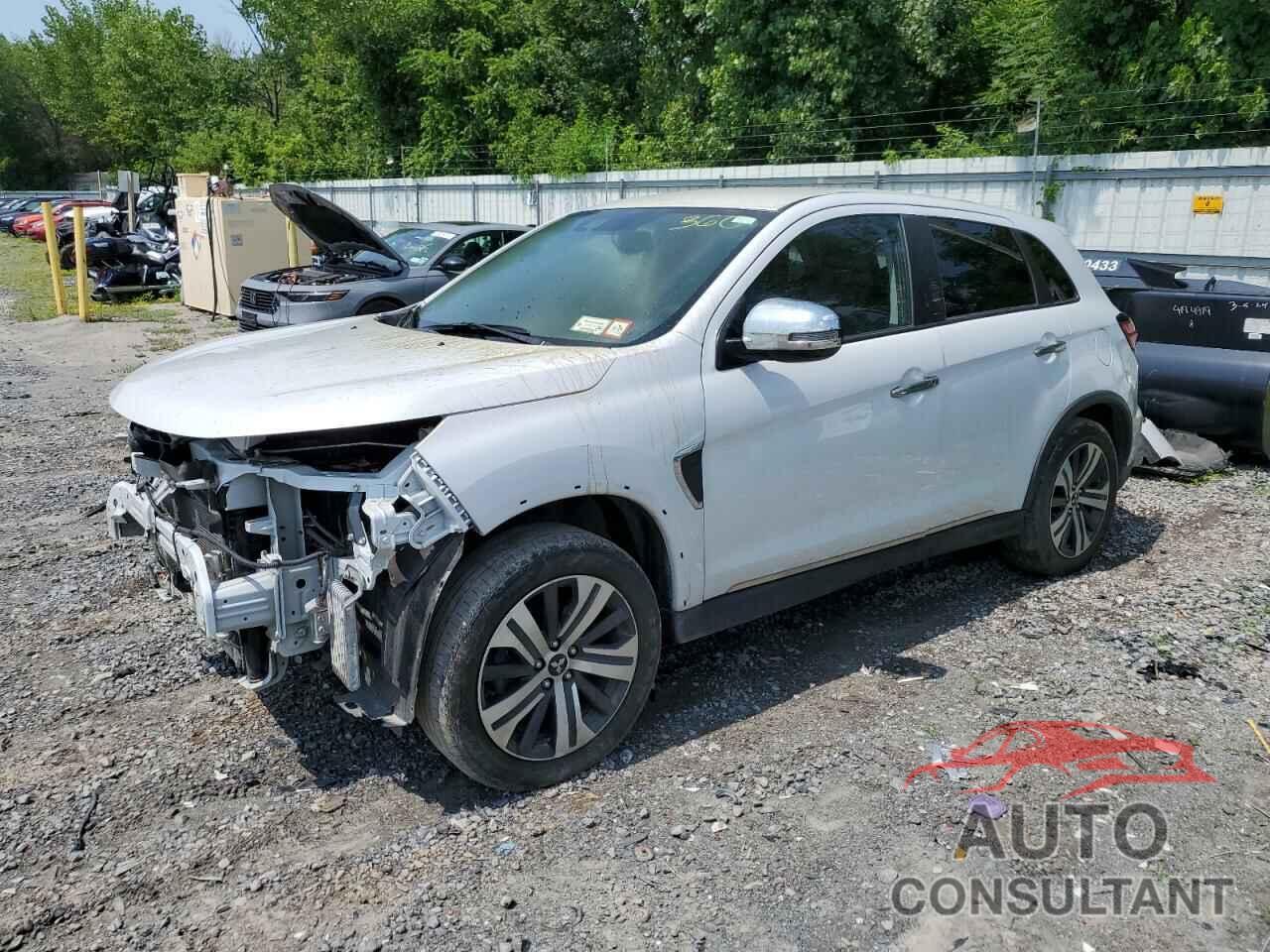 MITSUBISHI OUTLANDER 2022 - JA4ARUAU7NU009890