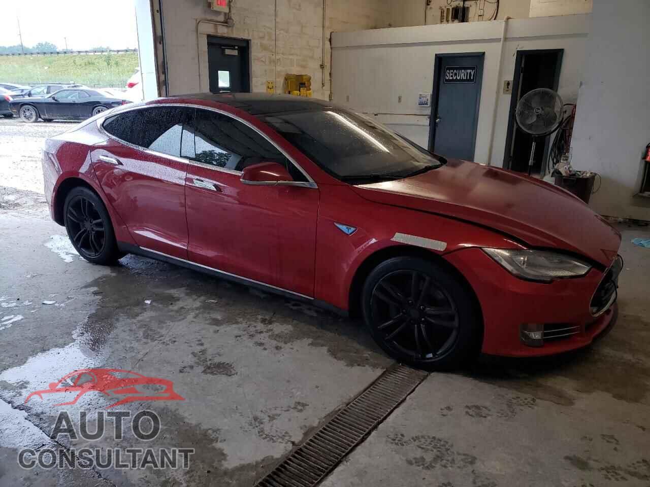TESLA MODEL S 2014 - 5YJSA1H17EFP40453