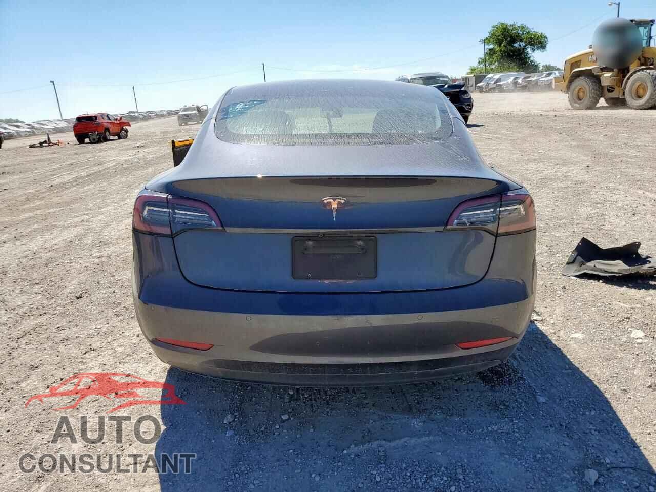 TESLA MODEL 3 2019 - 5YJ3E1EA9KF190178