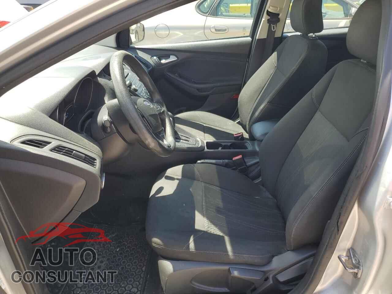 FORD FOCUS 2017 - 1FADP3FE5HL227590
