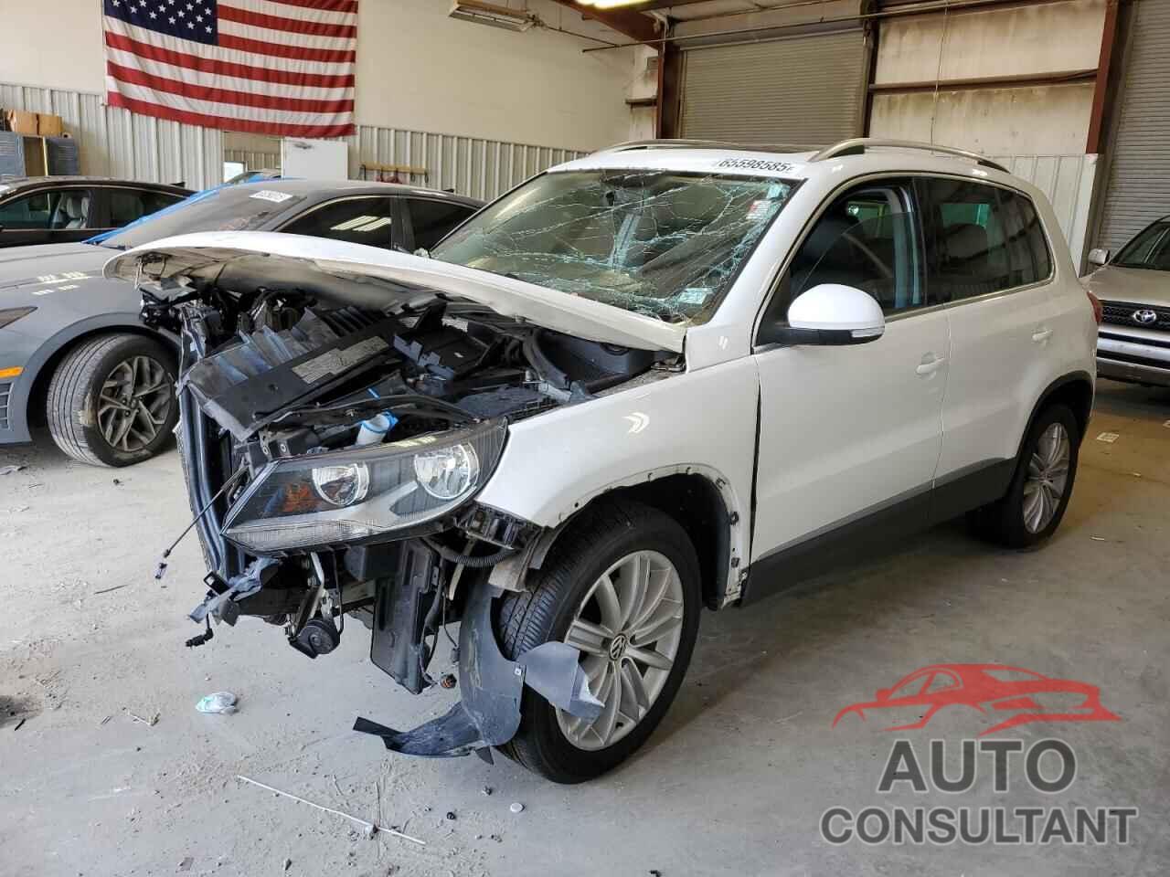 VOLKSWAGEN TIGUAN 2012 - WVGBV7AX9CW602116