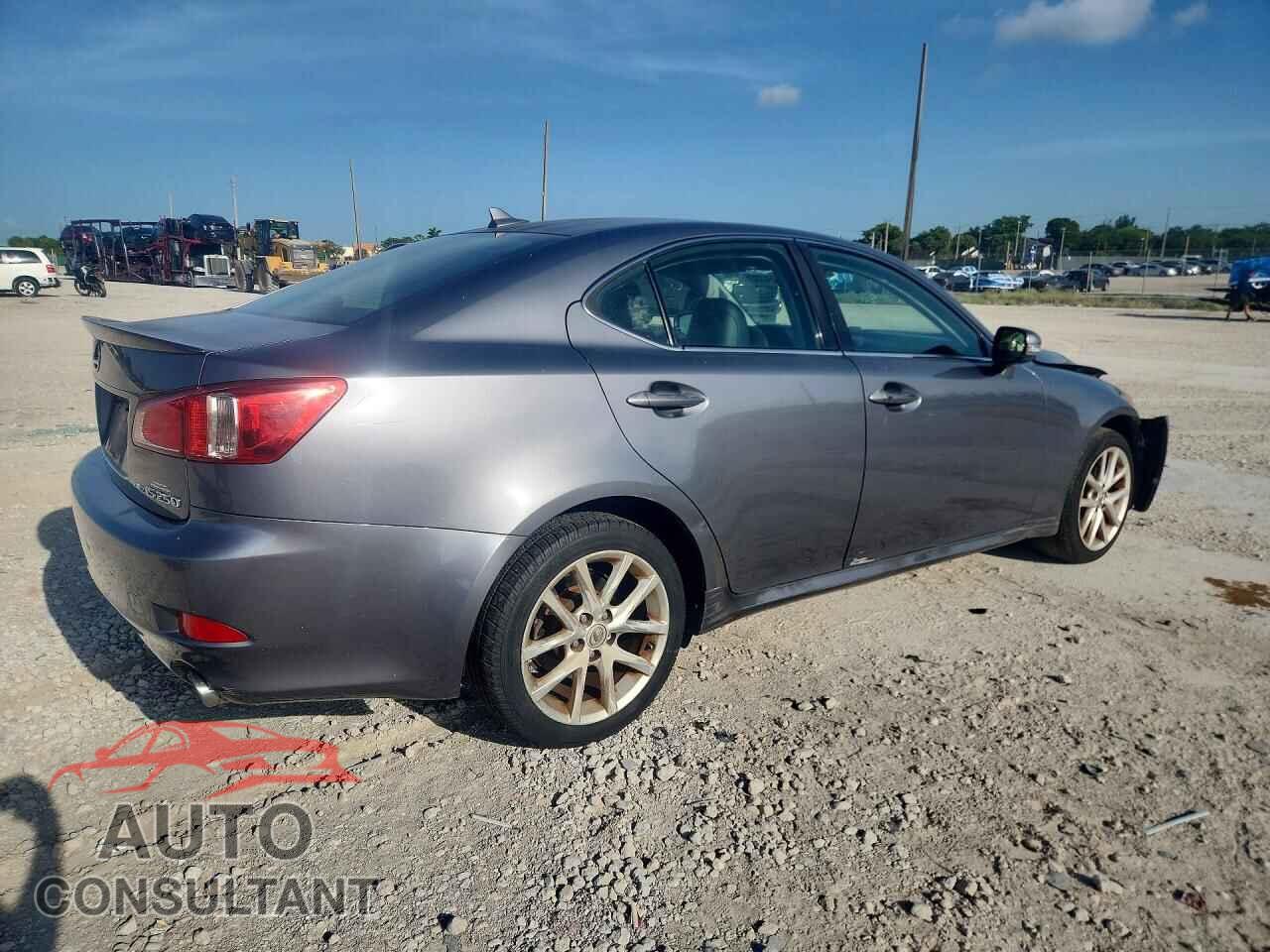 LEXUS IS 2013 - JTHCF5C29D5063546