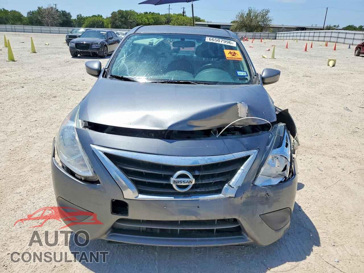 NISSAN VERSA 2019 - 3N1CN7AP3KL864617