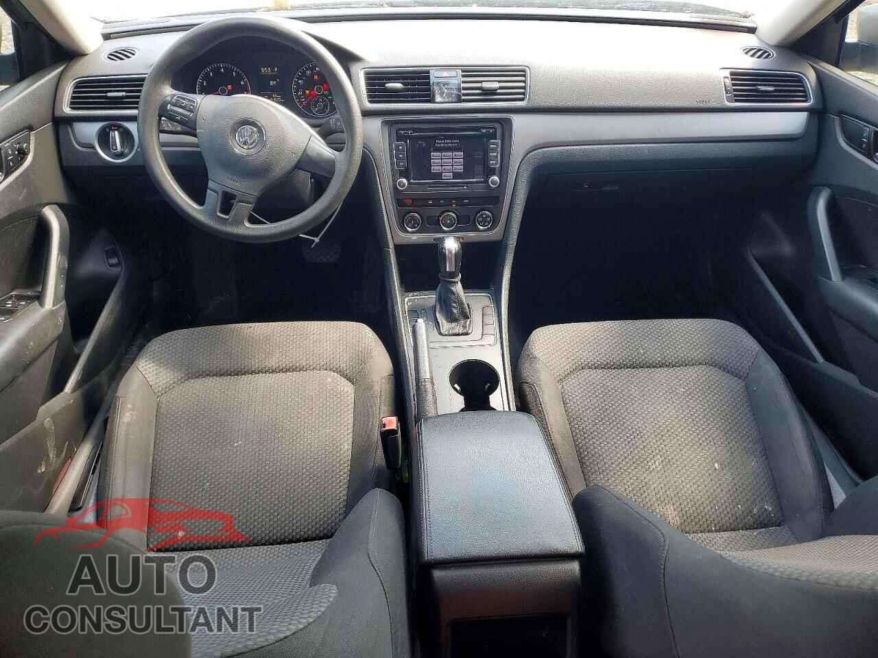 VOLKSWAGEN PASSAT 2014 - 1VWAP7A39EC020655