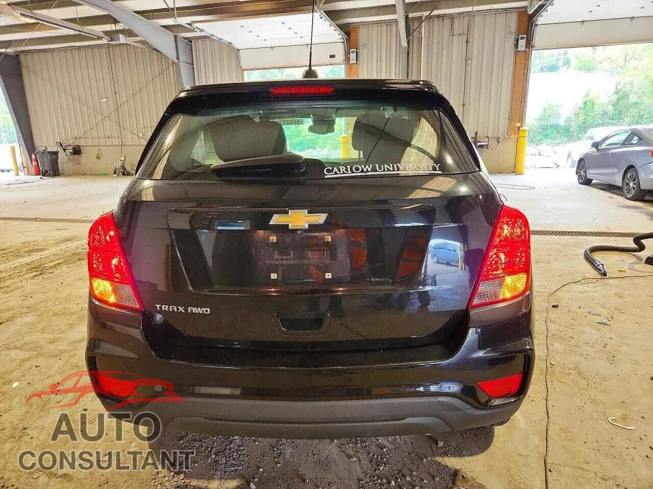 CHEVROLET TRAX 2017 - 3GNCJNSB0HL281146
