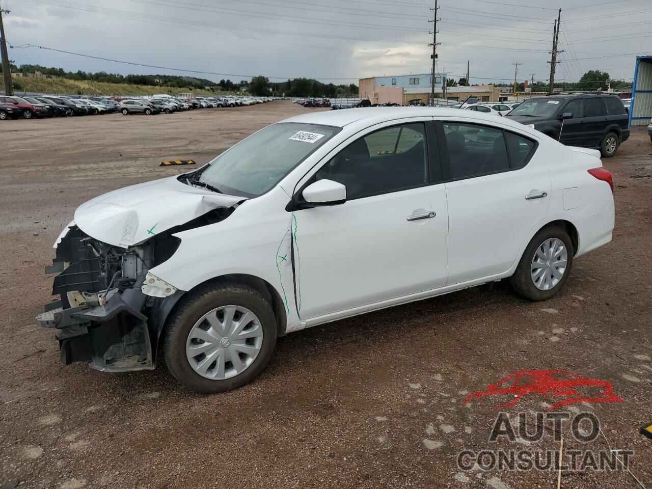 NISSAN VERSA 2018 - 3N1CN7AP0JL877274