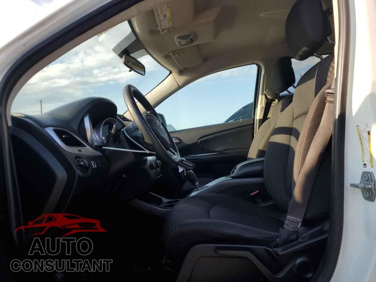 DODGE JOURNEY 2017 - 3C4PDCBG2HT588545