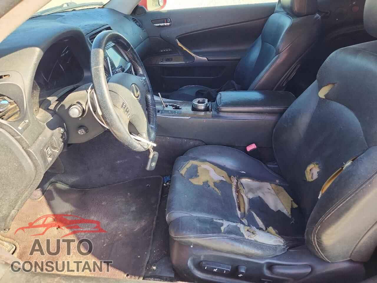 LEXUS IS 2010 - JTHFE2C26A2503136