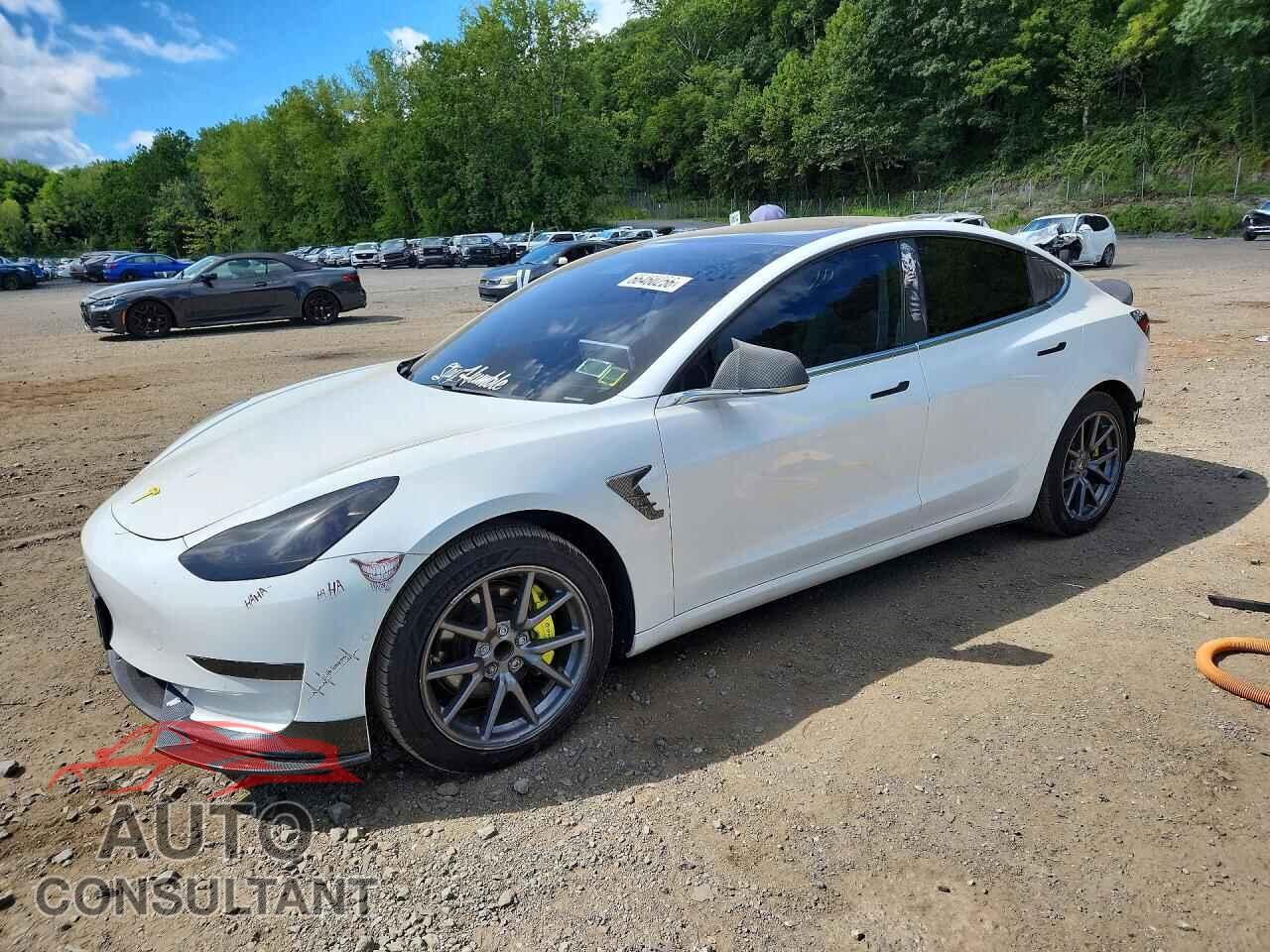 TESLA MODEL 3 2020 - 5YJ3E1EA5LF645352