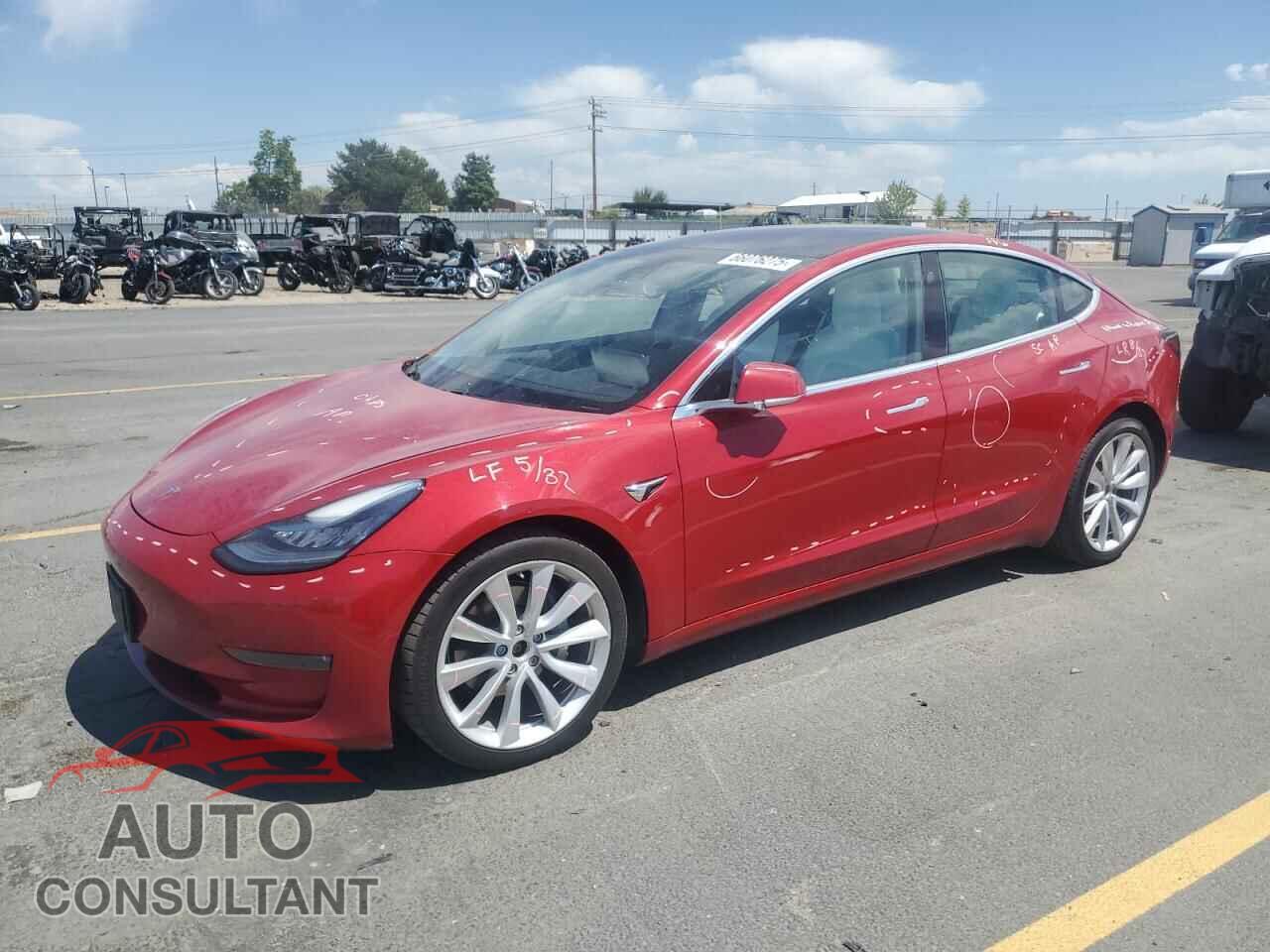 TESLA MODEL 3 2018 - 5YJ3E1EB7JF056096