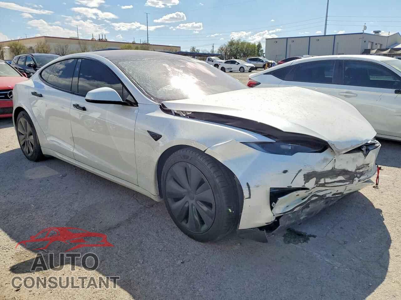 TESLA MODEL S 2024 - 5YJSA1E67RF540517