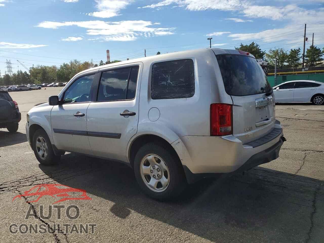 HONDA PILOT 2013 - 5FNYF4H23DB008132