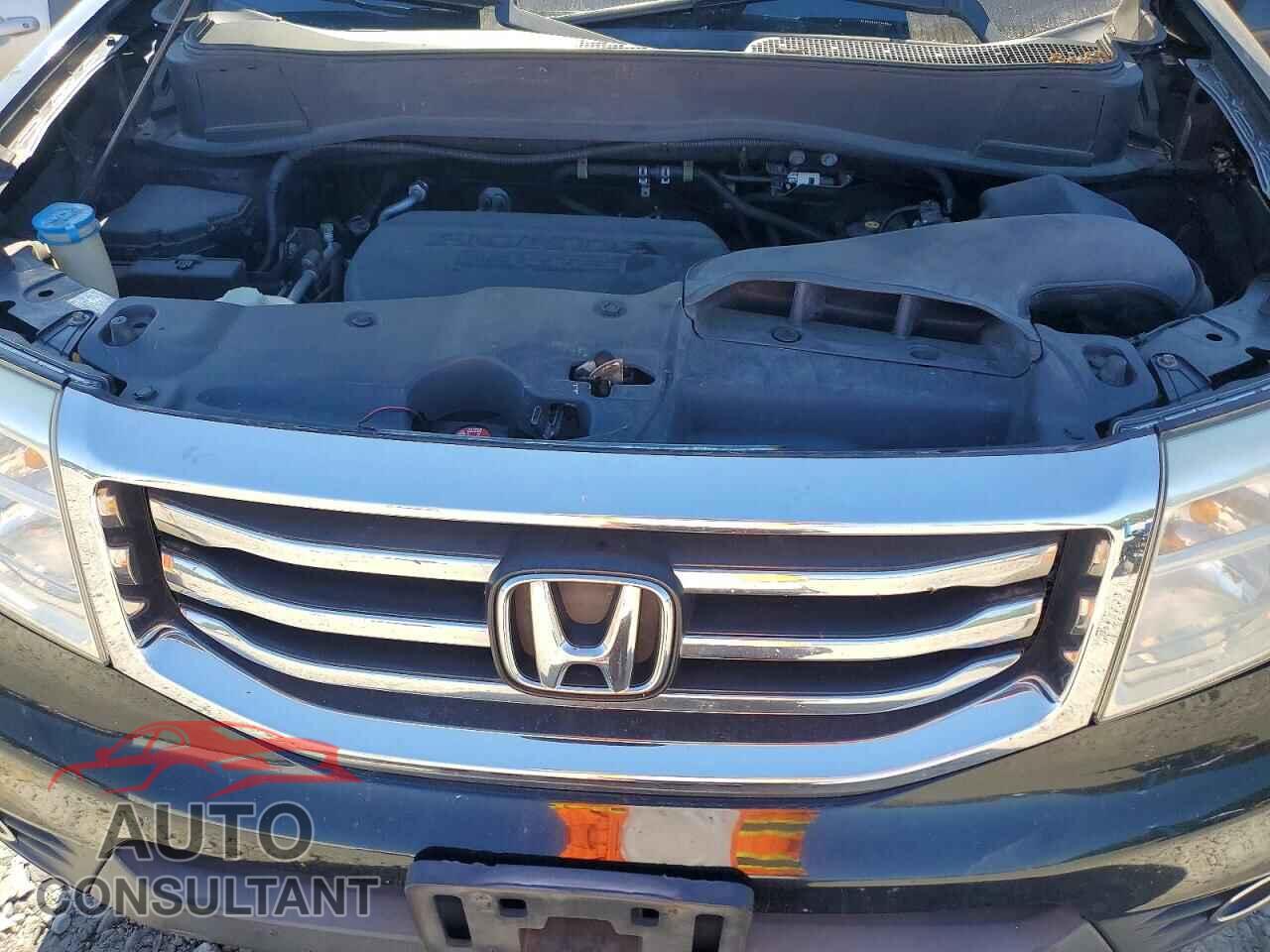 HONDA PILOT 2012 - 5FNYF4H70CB021026