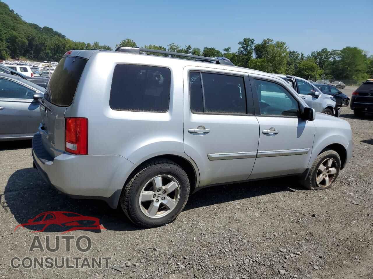 HONDA PILOT 2011 - 5FNYF4H59BB071663