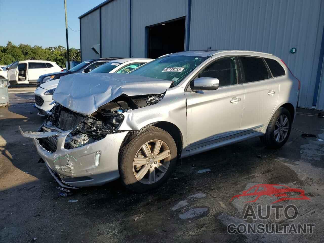 VOLVO XC60 2017 - YV440MDU2H2075012