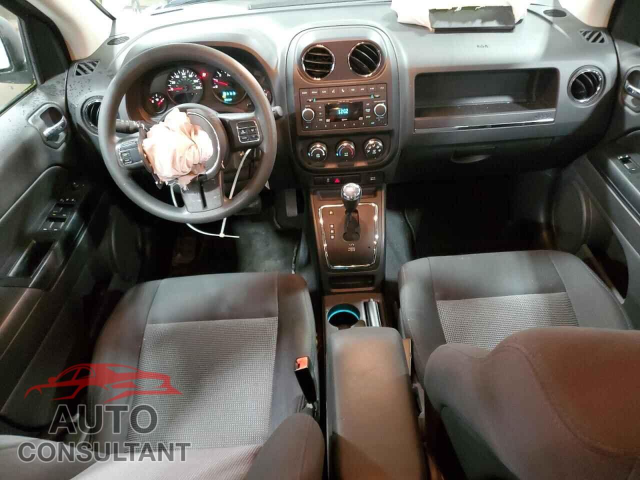 JEEP COMPASS 2011 - 1J4NT1FB0BD261081
