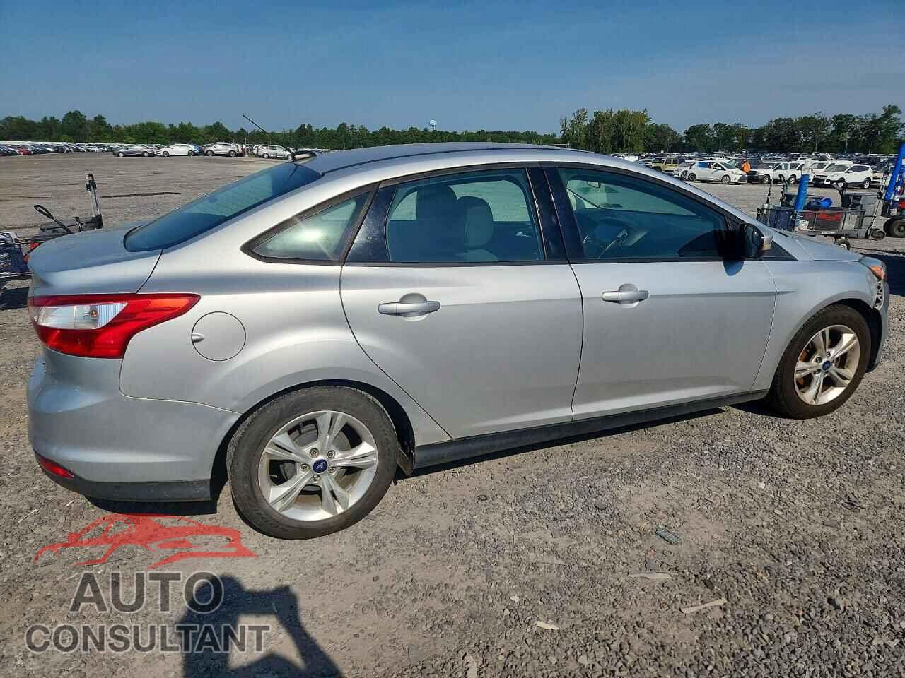 FORD FOCUS 2014 - 1FADP3F29EL105025