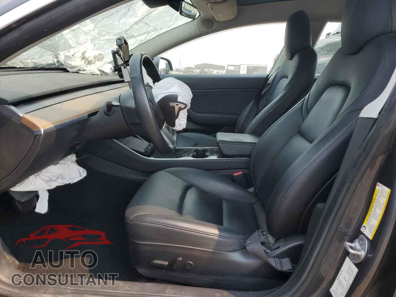 TESLA MODEL 3 2019 - 5YJ3E1EA7KF325545