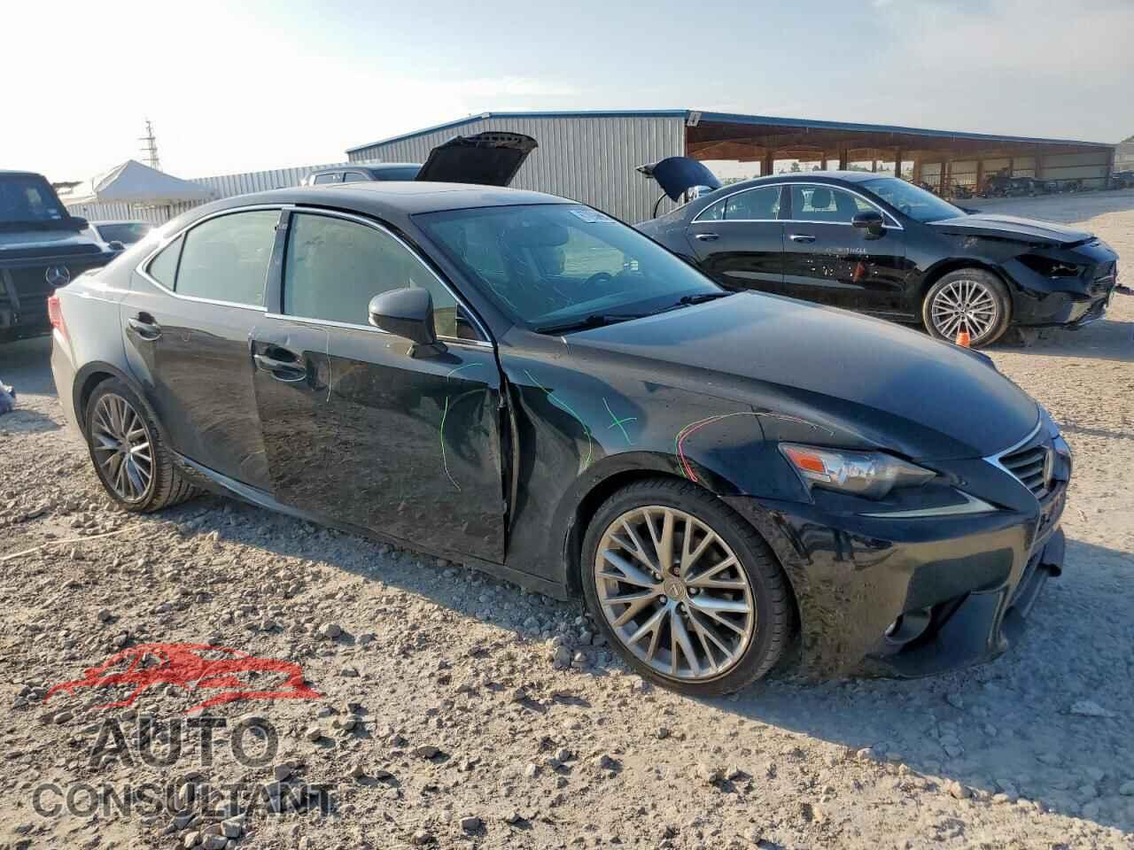 LEXUS IS 2015 - JTHCF1D20F5019378