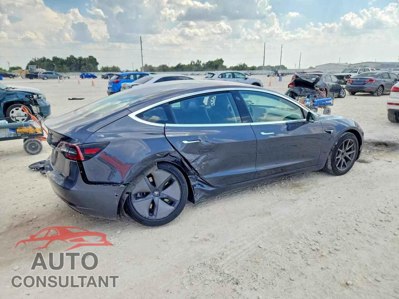 TESLA MODEL 3 2018 - 5YJ3E1EA7JF053481