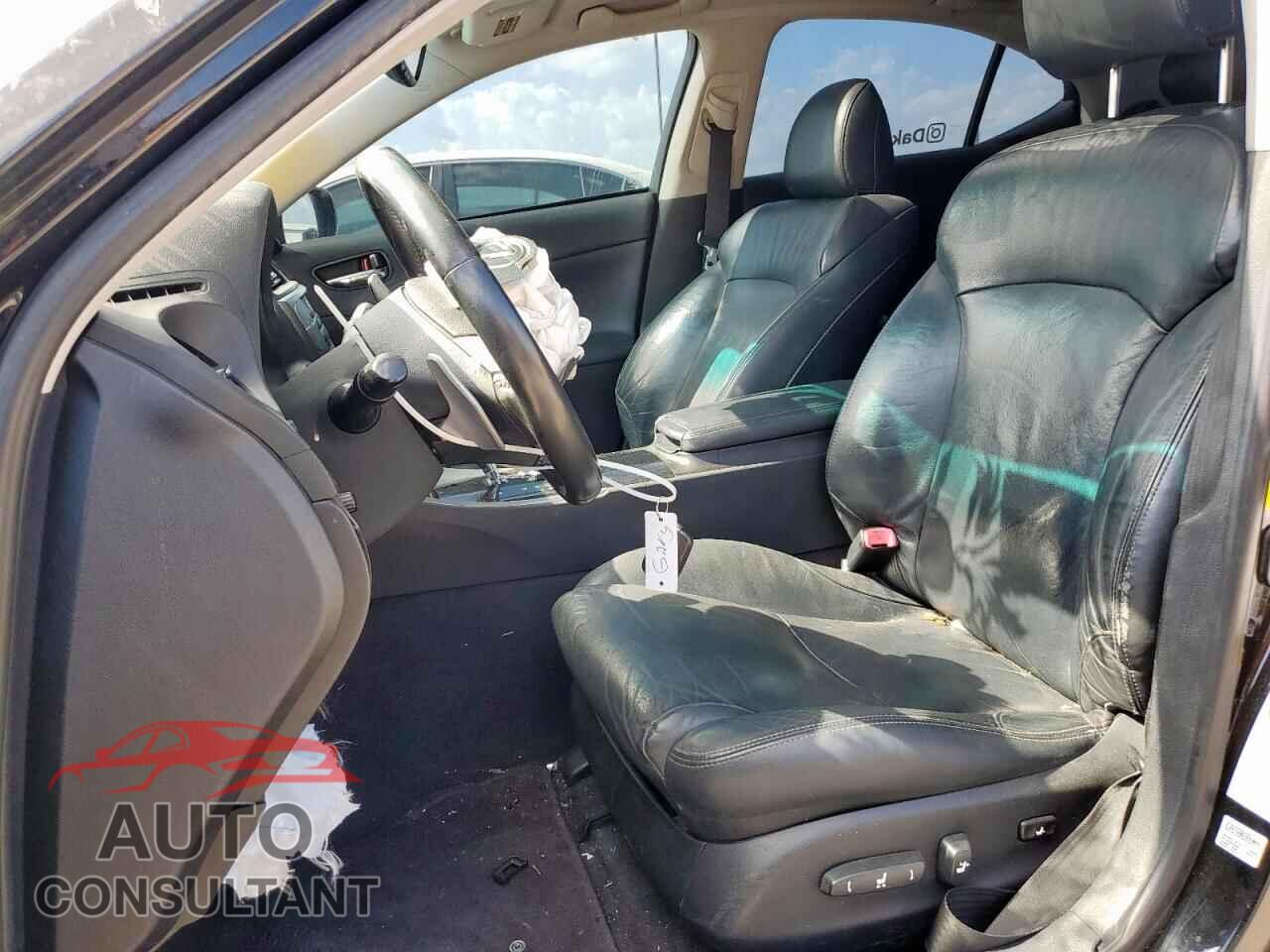 LEXUS IS 2013 - JTHBF5C25D5185350