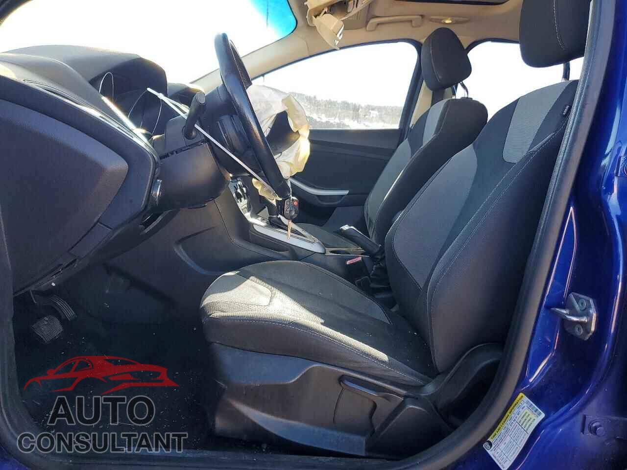 FORD FOCUS 2012 - 1FAHP3F23CL247255