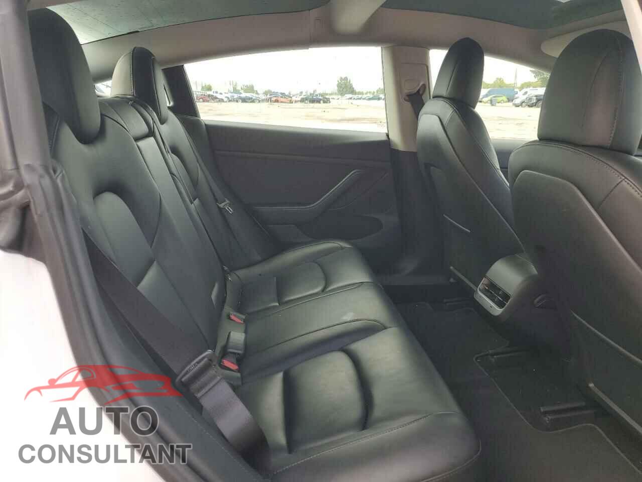TESLA MODEL 3 2021 - 5YJ3E1EA8MF057933