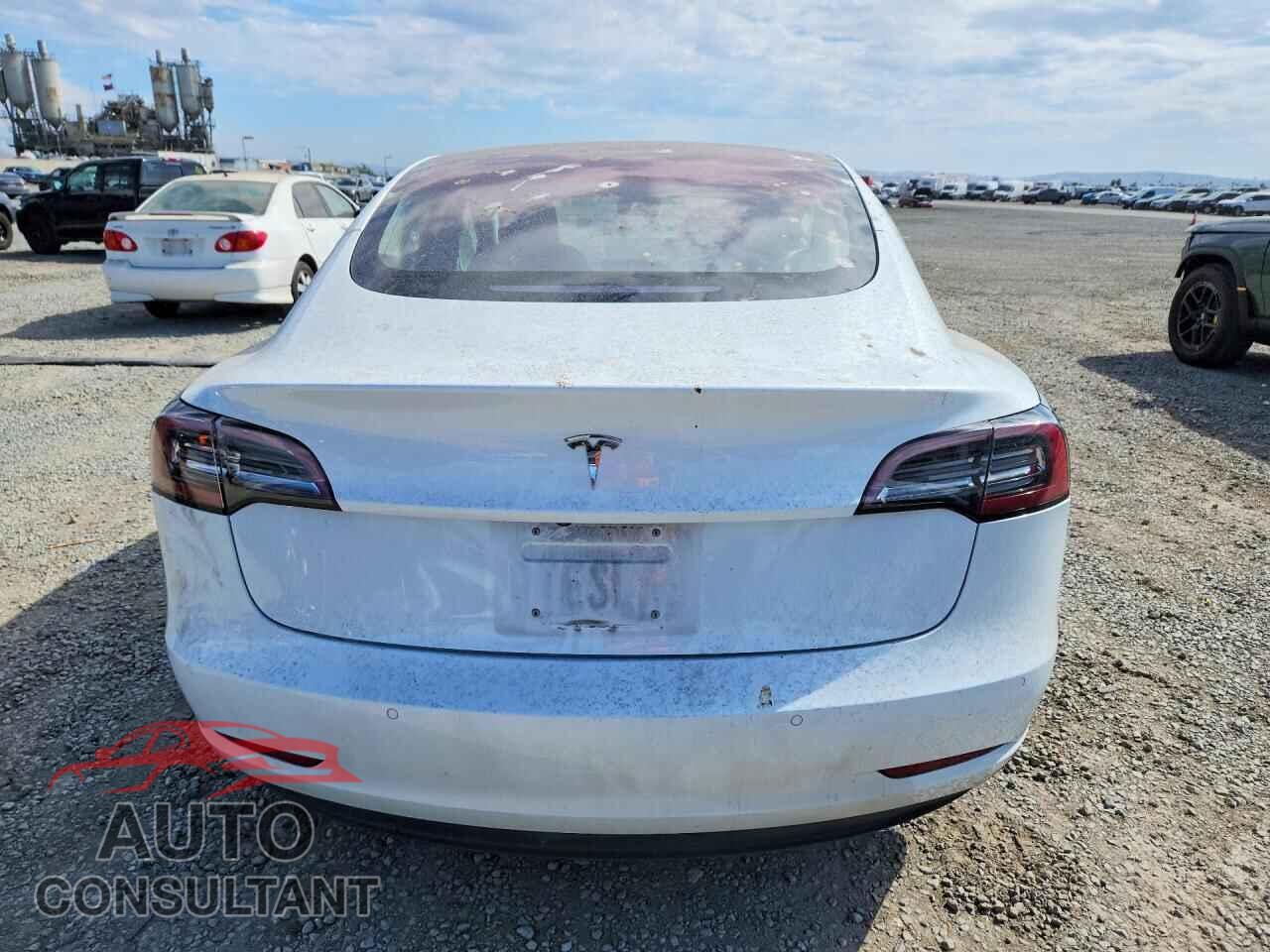 TESLA MODEL 3 2018 - 5YJ3E1EA7JF017256