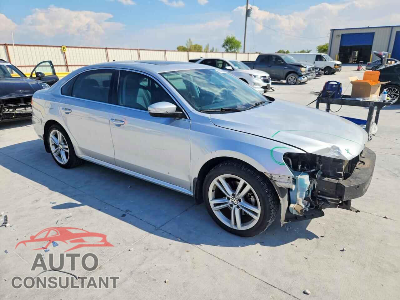 VOLKSWAGEN PASSAT 2014 - 1VWBS7A38EC091204