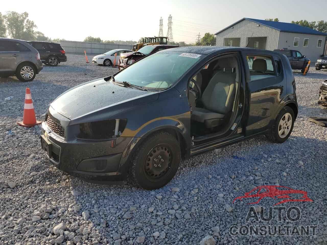 CHEVROLET SONIC 2014 - 1G1JA6SH7E4125495
