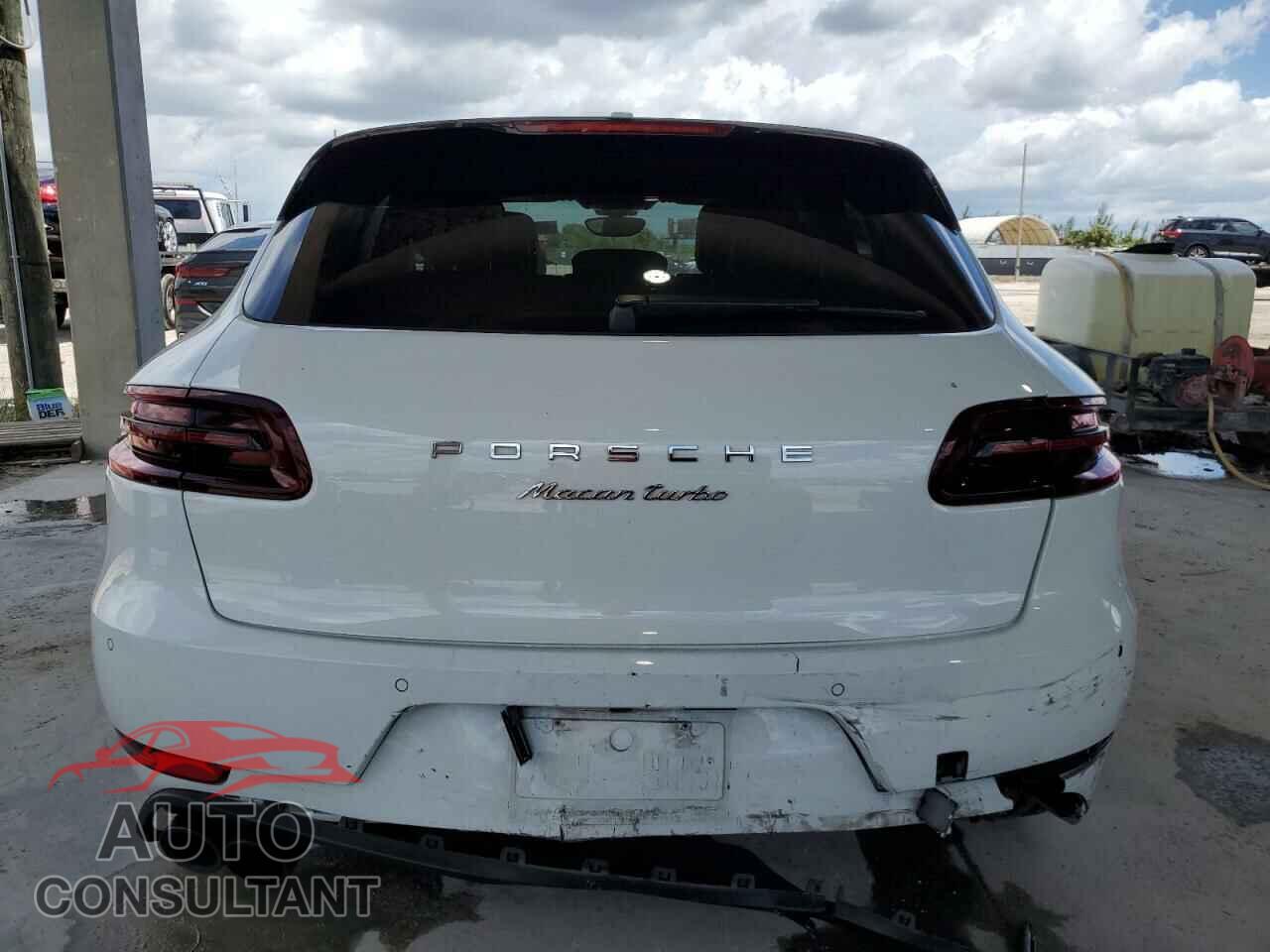 PORSCHE MACAN 2018 - WP1AF2A59JLB70459