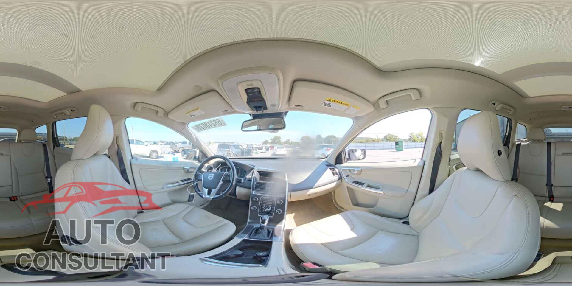 VOLVO XC60 2015 - YV440MDB4F2610045