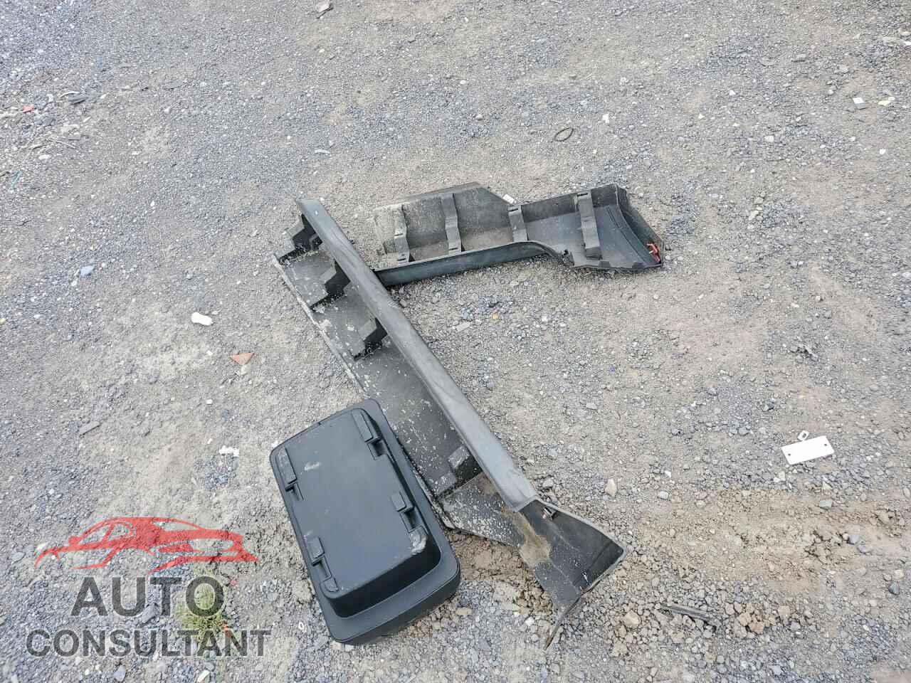 HONDA ELEMENT 2011 - 5J6YH2H7XBL005825