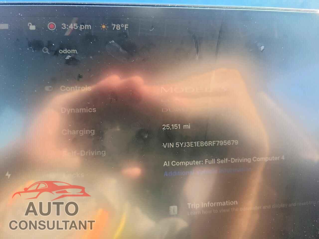 TESLA MODEL 3 2024 - 5YJ3E1EB6RF795679