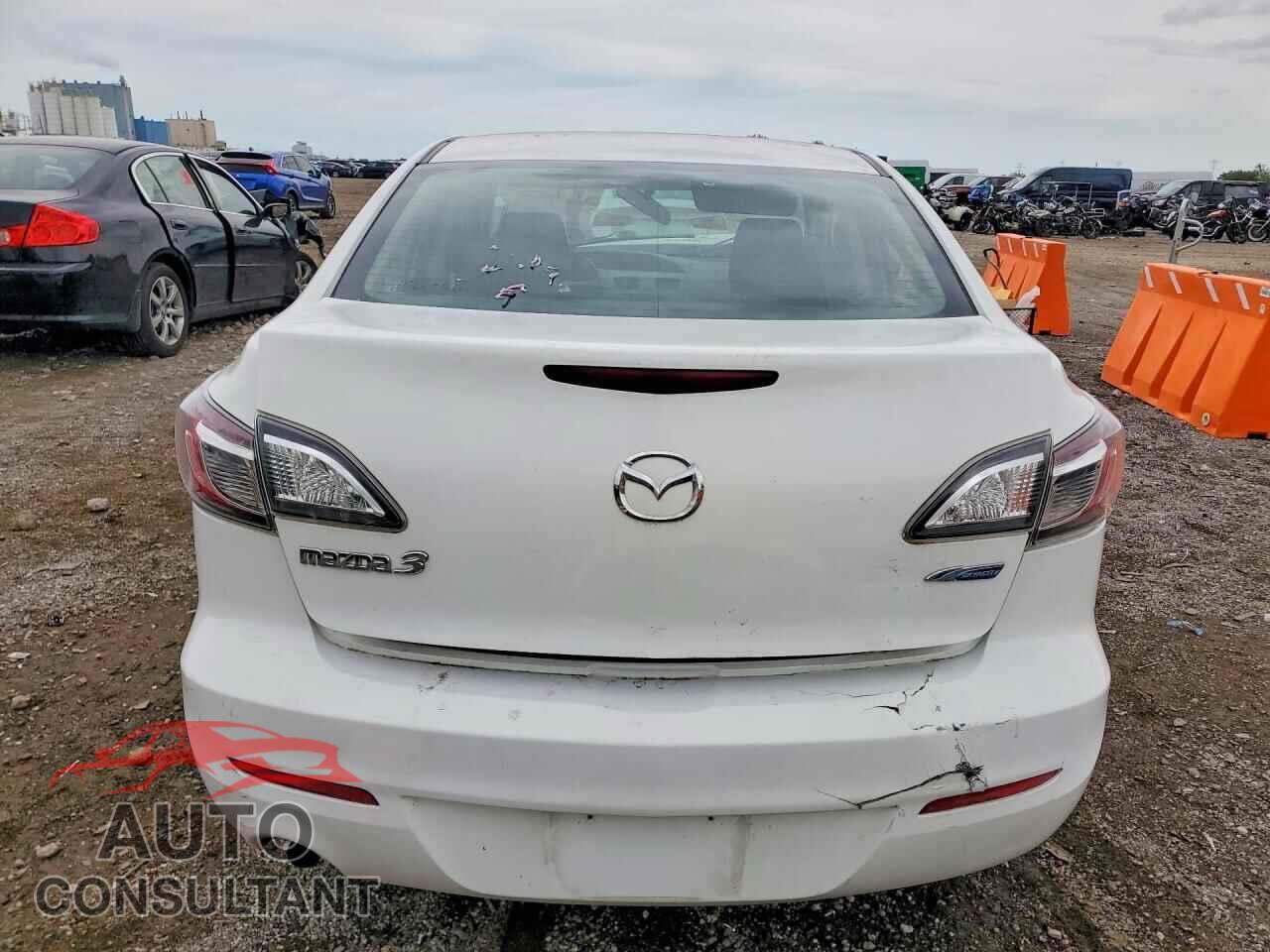 MAZDA 3 2013 - JM1BL1U79D1830585