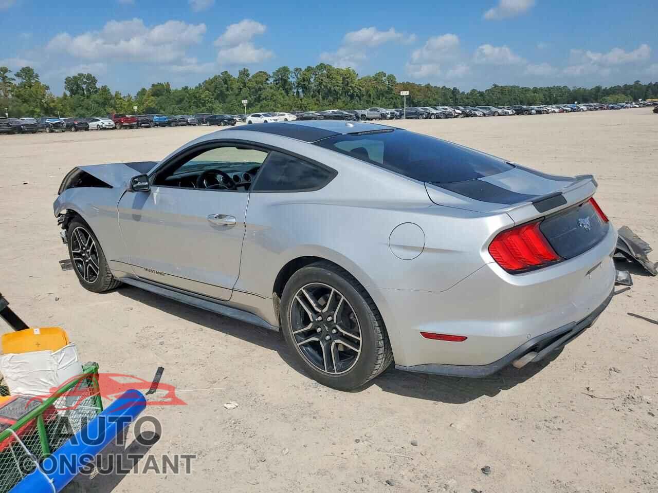 FORD MUSTANG 2018 - 1FA6P8TH2J5133813
