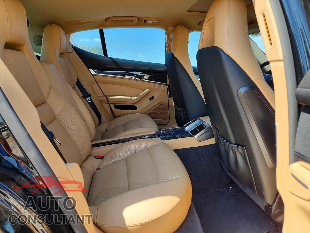 PORSCHE PANAMERA 2015 - WP0AA2A79FL001454