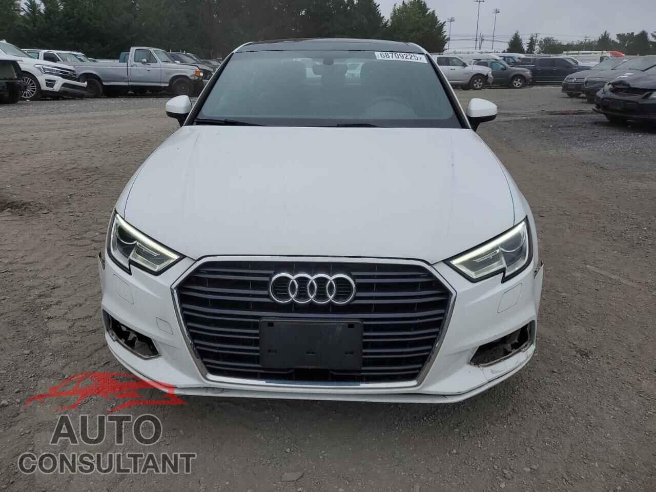 AUDI A3 2018 - WAUAUGFF9J1093204